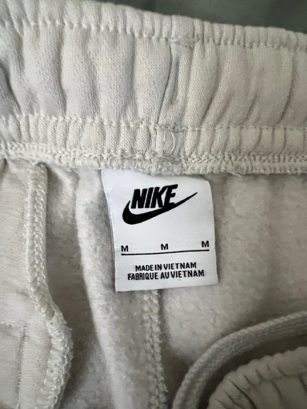 Nike Light Gray Joggers - Picture 2 of 3